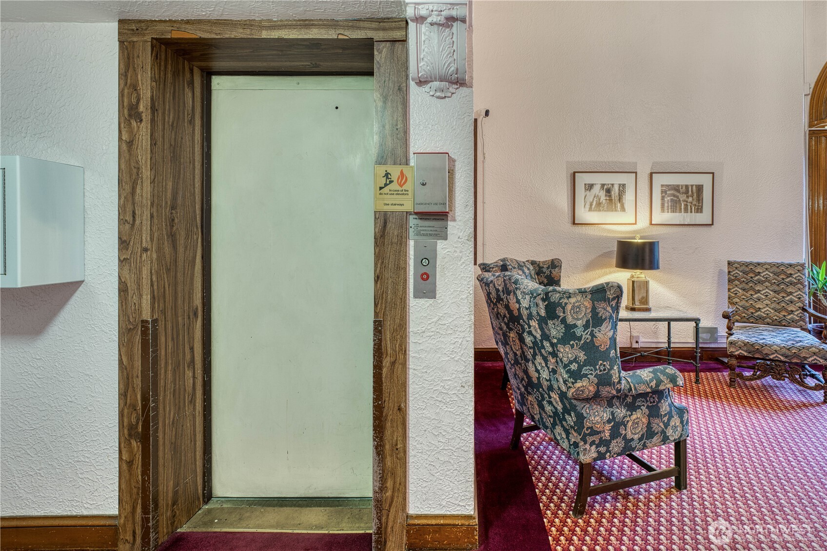 5810 Cowen Place NE Unit: 301