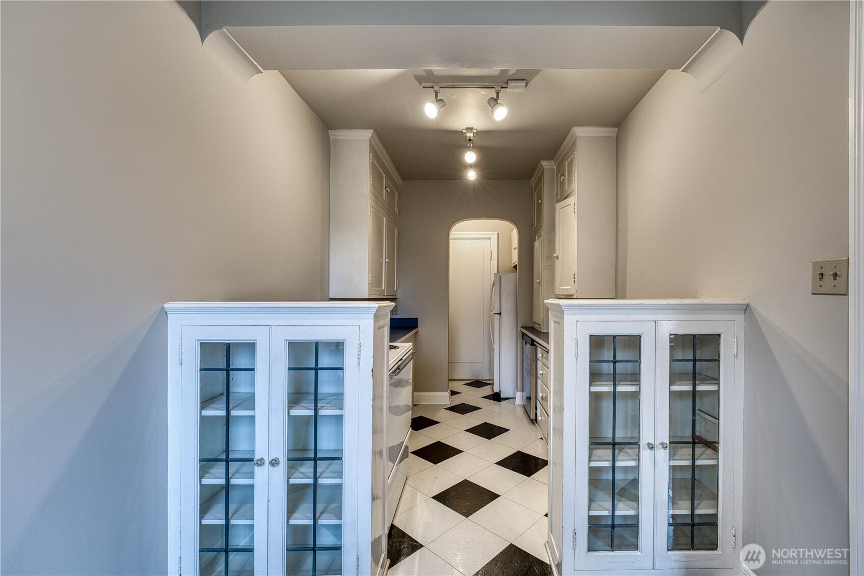 5810 Cowen Place NE Unit: 301