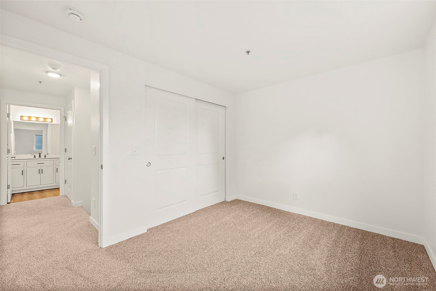 3939 10th SE Unit: H5