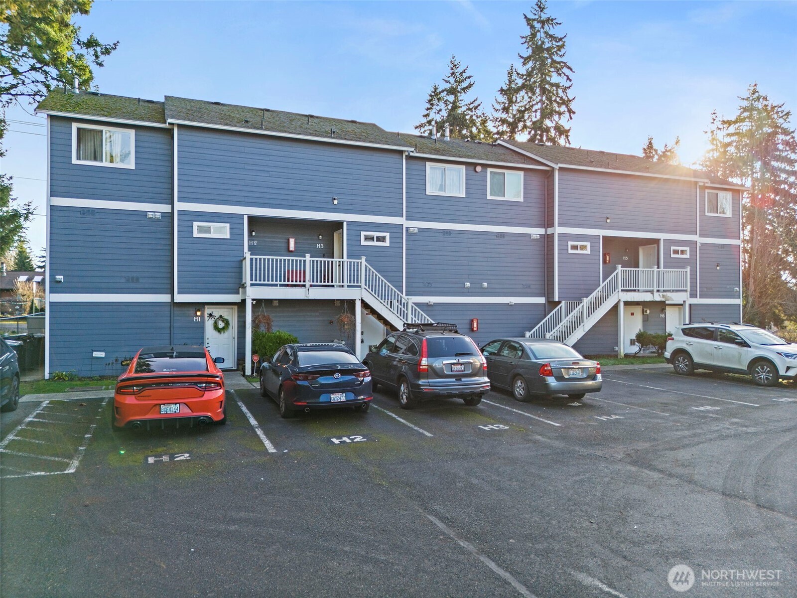 3939 10th SE Unit: H5