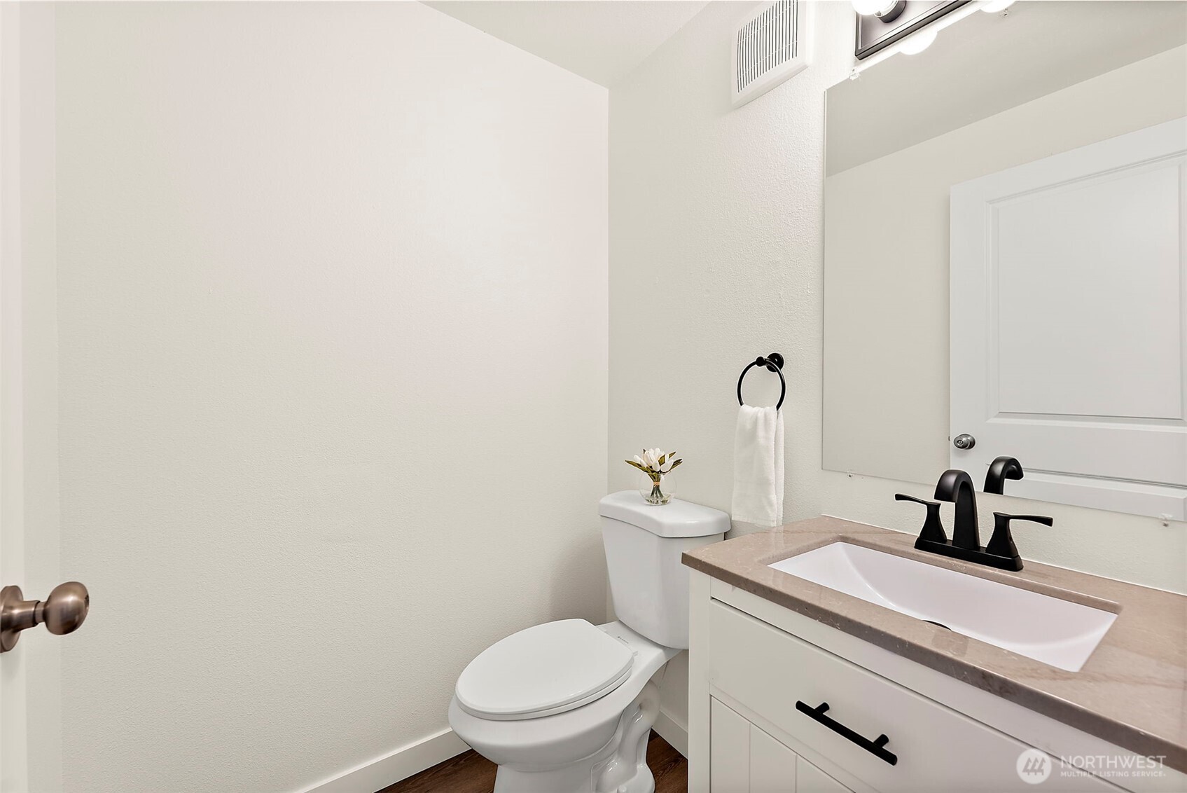 3939 10th SE Unit: H5