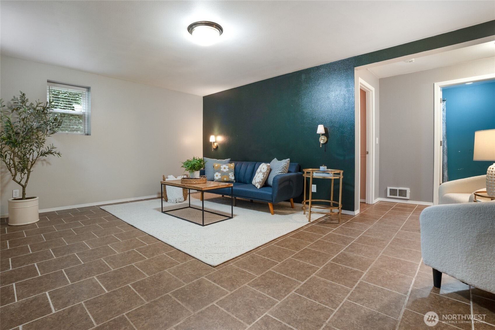 4201 Robinson Road NE