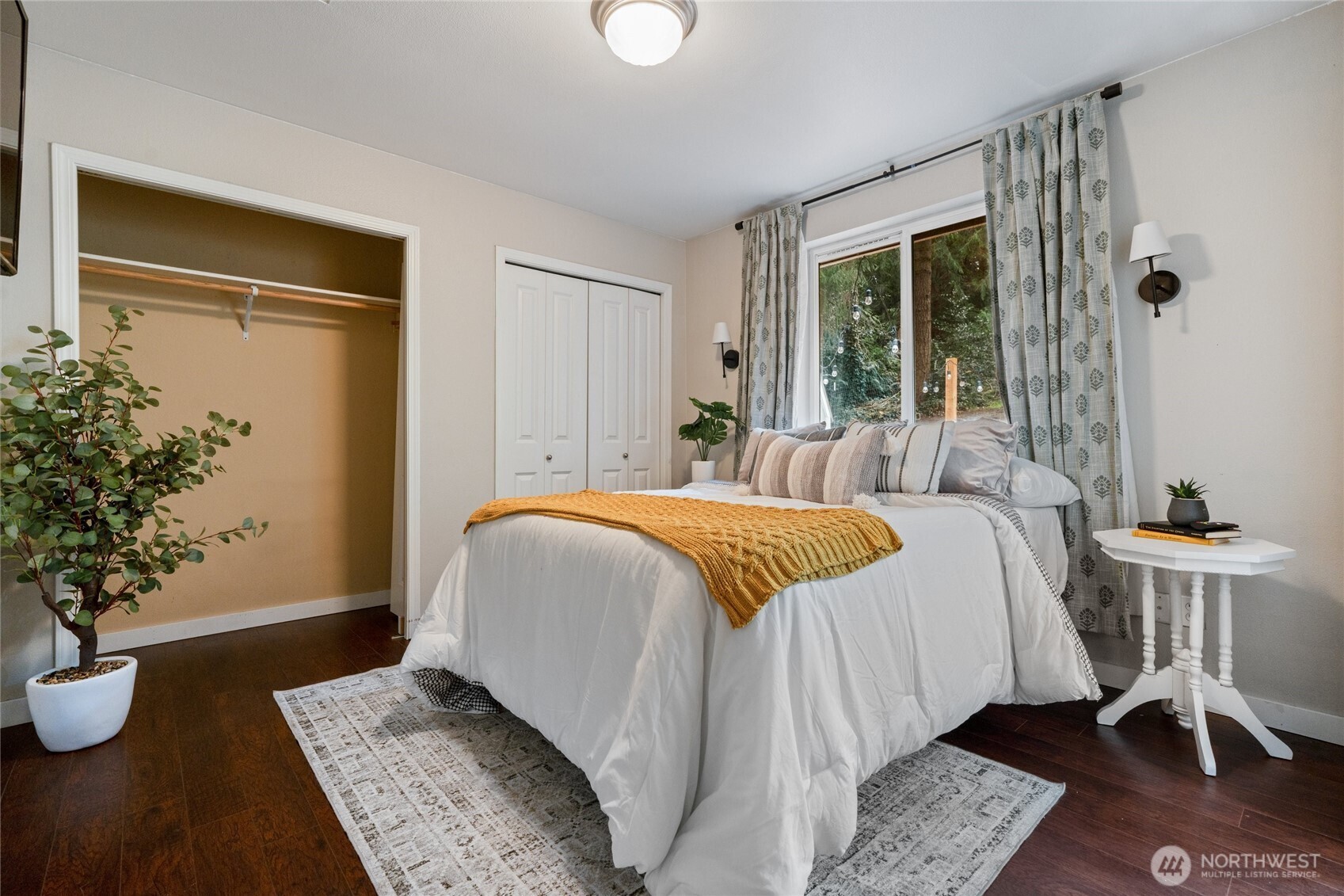 4201 Robinson Road NE