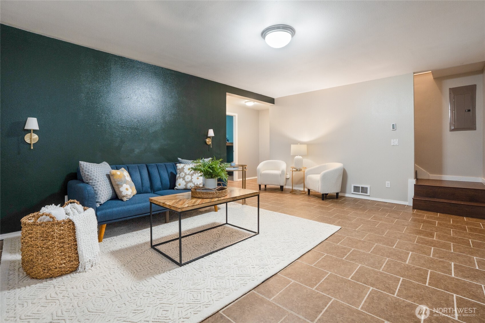 4201 Robinson Road NE