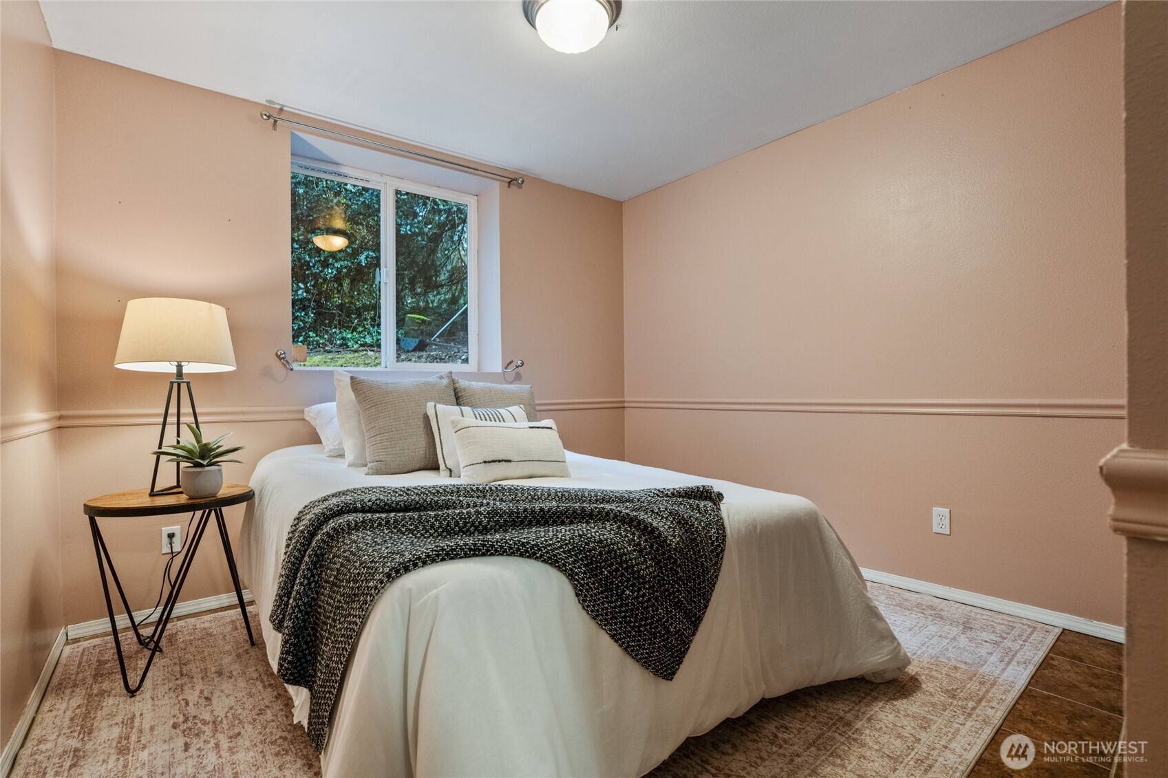 4201 Robinson Road NE