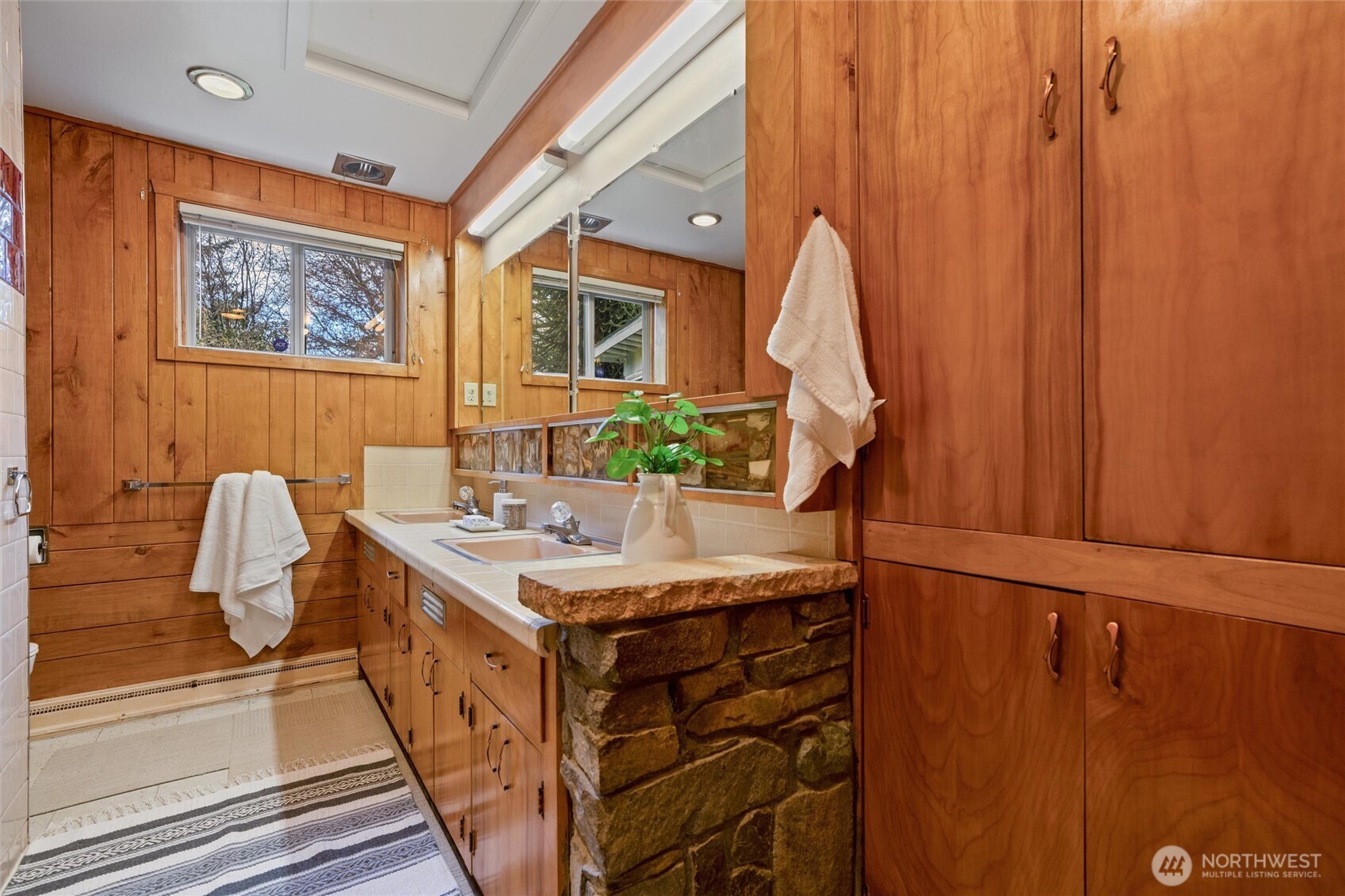 3649 Long Lake Road SE