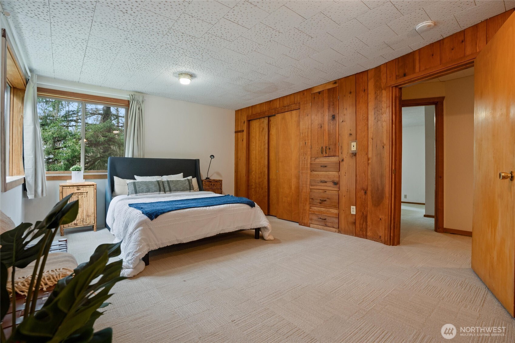 3649 Long Lake Road SE