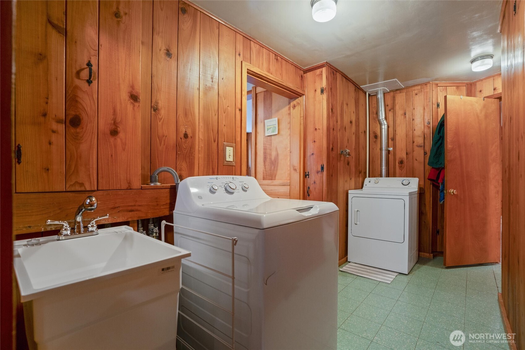 3649 Long Lake Road SE