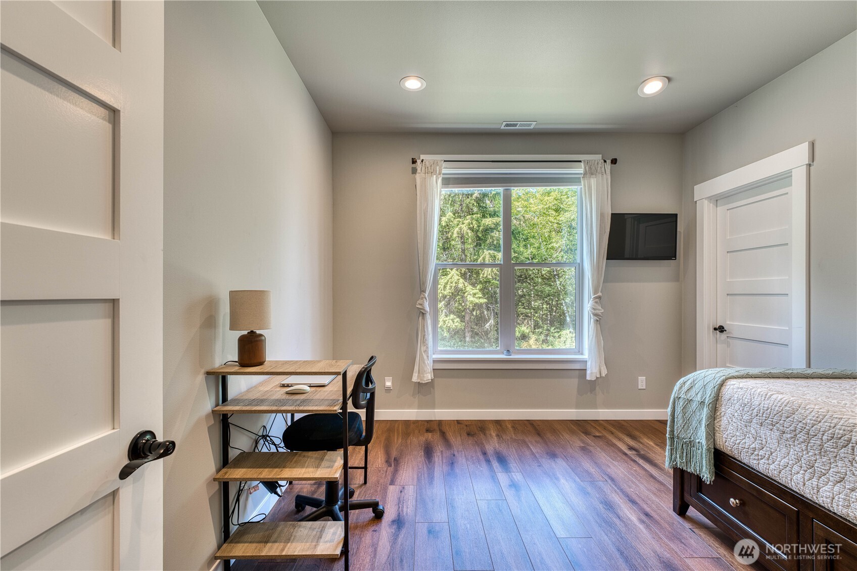 4402 Lone Bear Lane SW