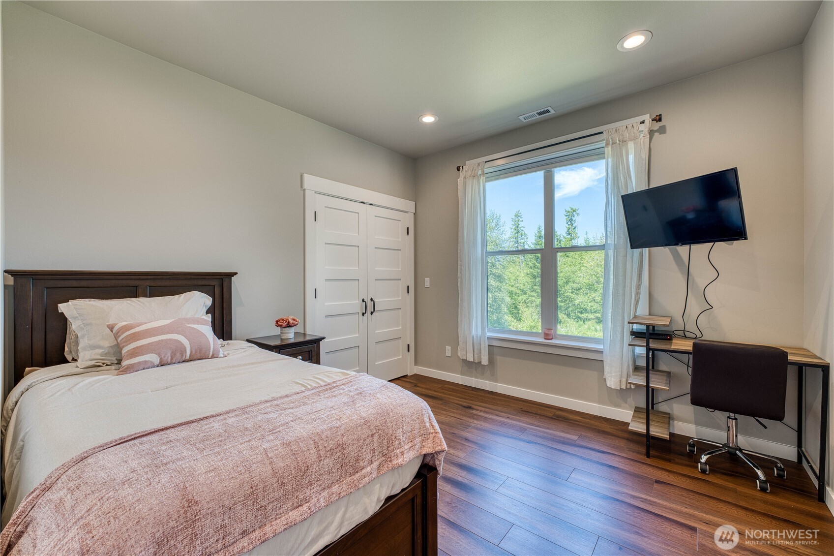 4402 Lone Bear Lane SW