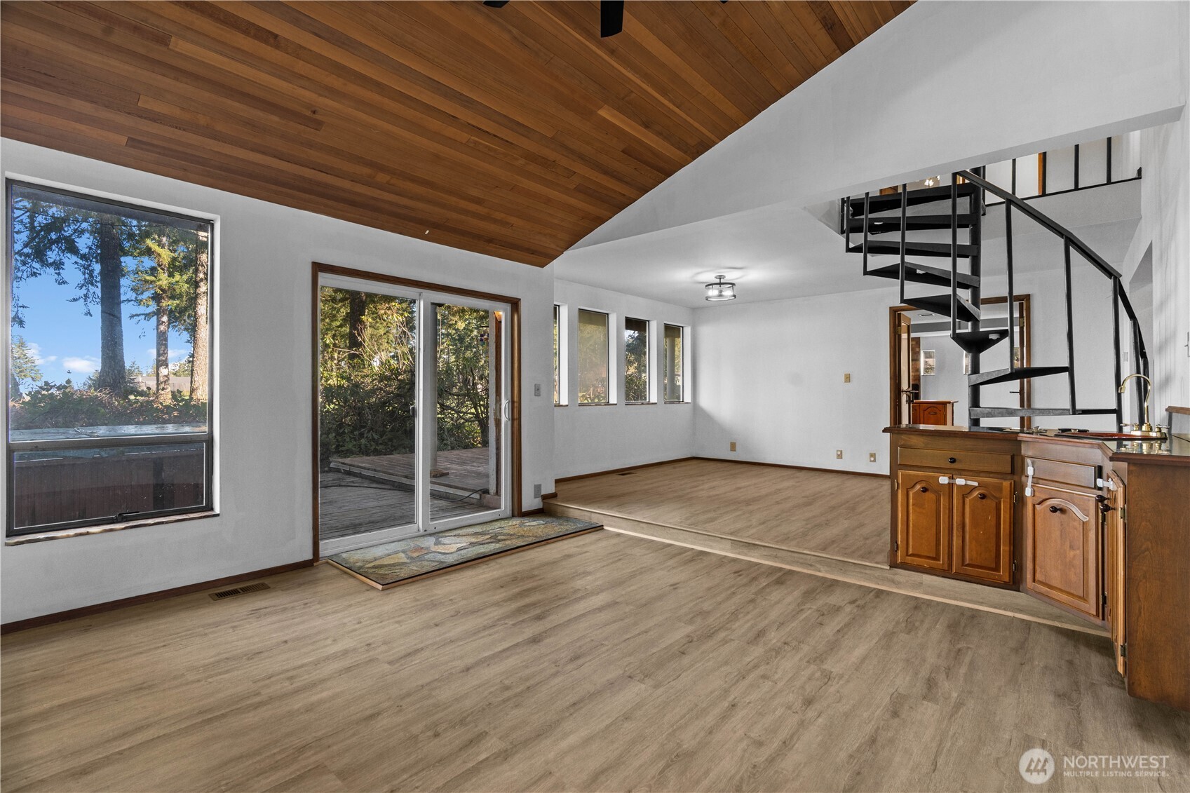 1031 E Manzanita Drive