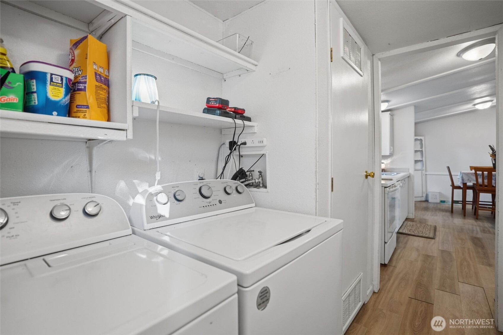 441 NE Schooner Loop