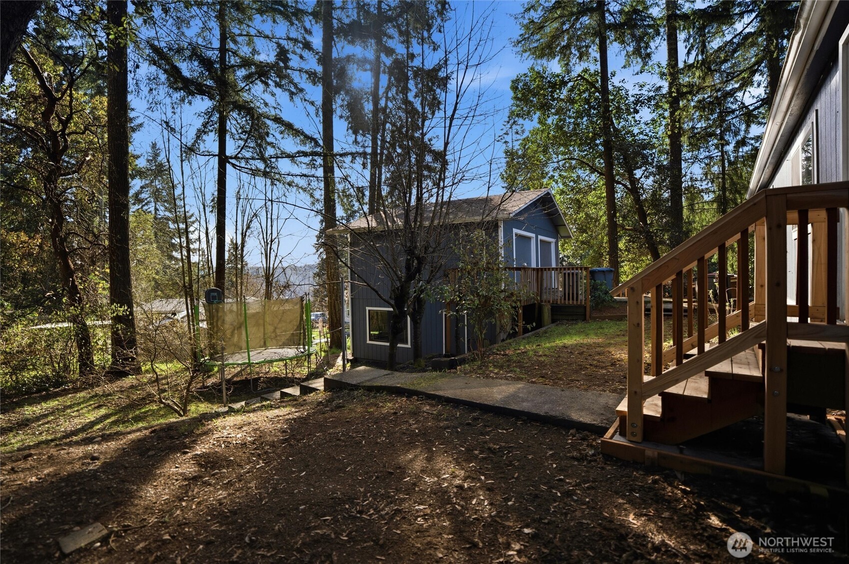 441 NE Schooner Loop