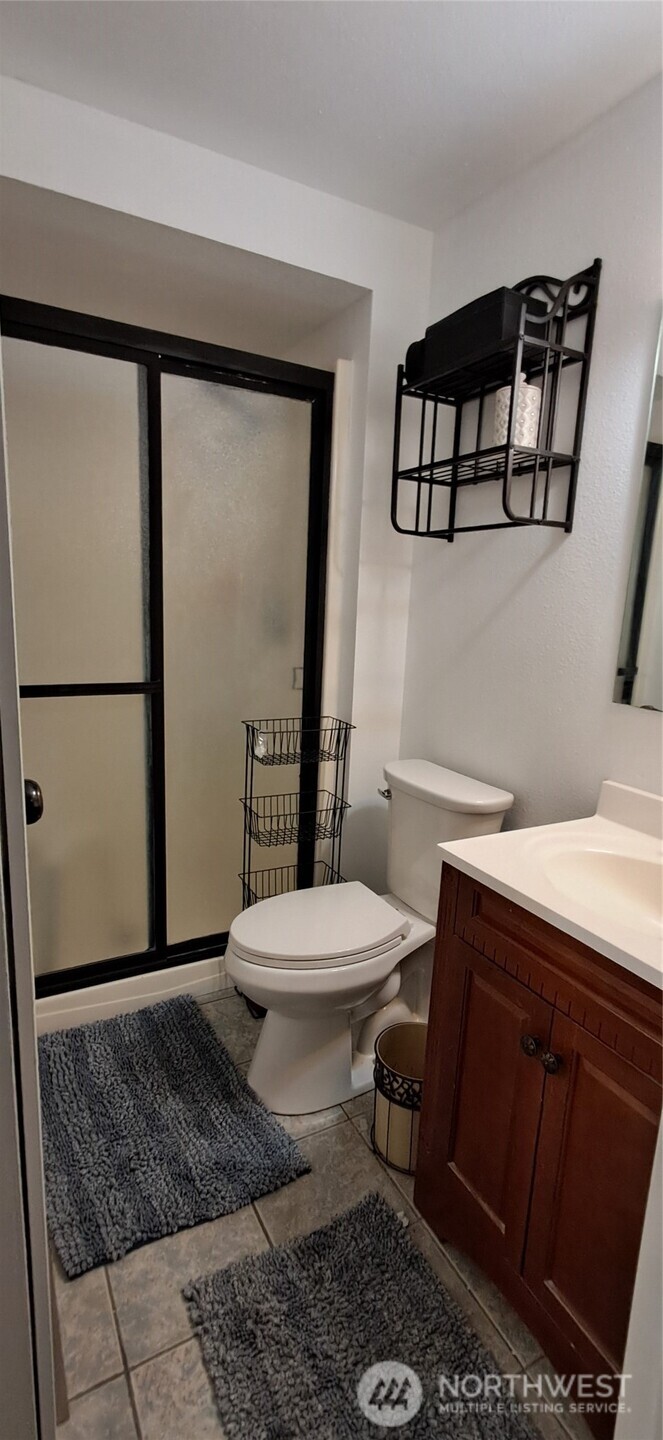 7655 Forest Ridge Drive NE