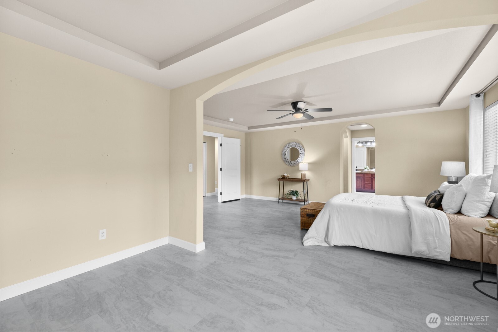 3815 Southlake Drive SE