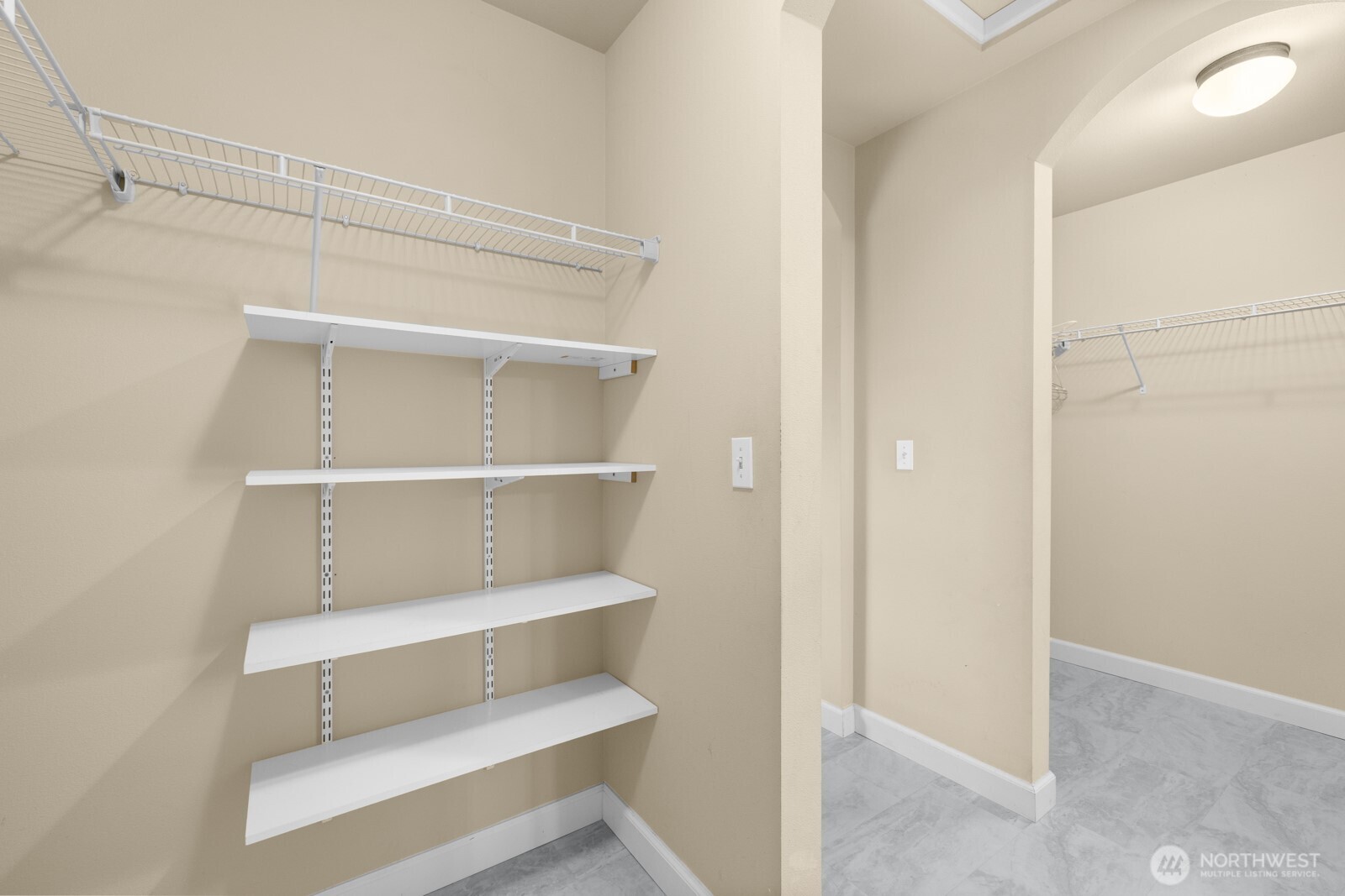 3815 Southlake Drive SE