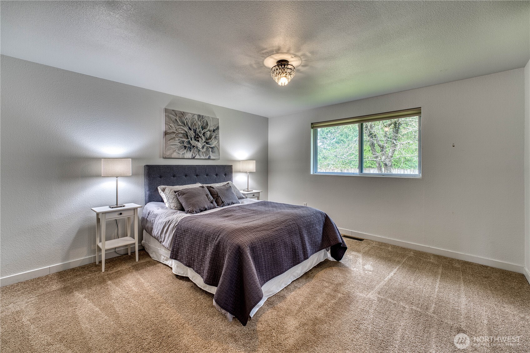 7048 NE Treemont Court