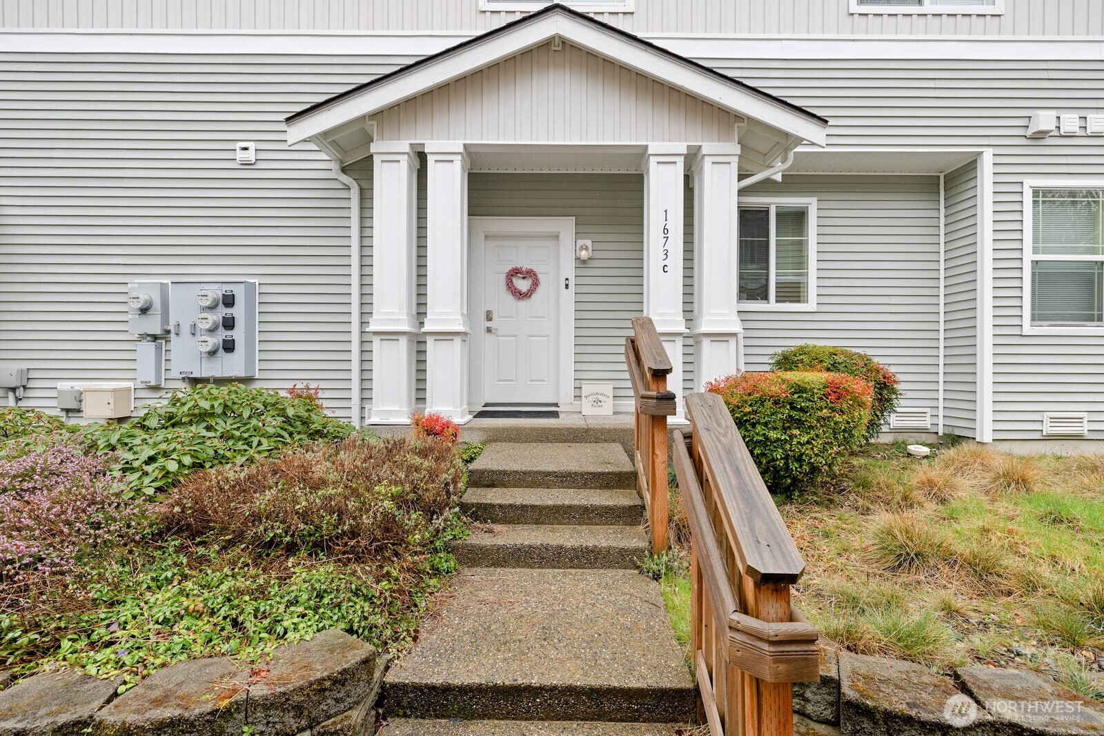 1673 Burnside Place Unit: C