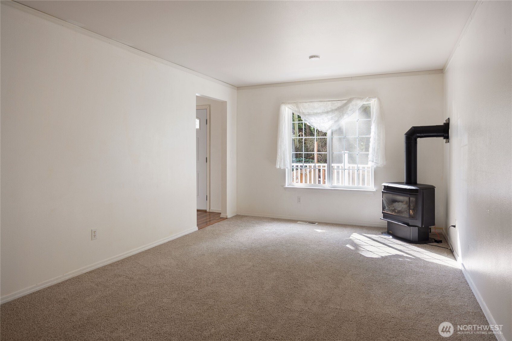 2275 Northlake Way NW