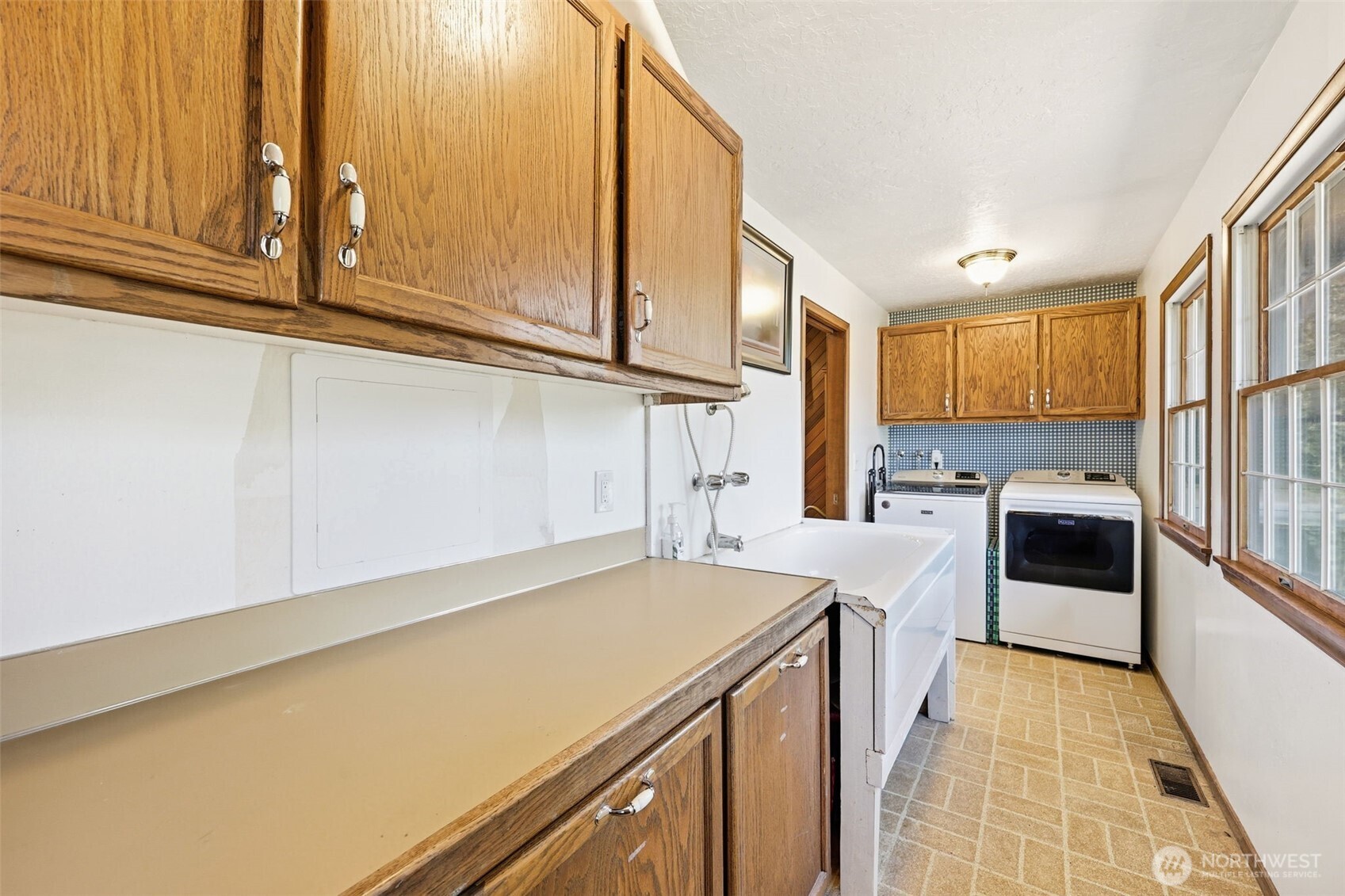 2723 Key Peninsula Highway SW