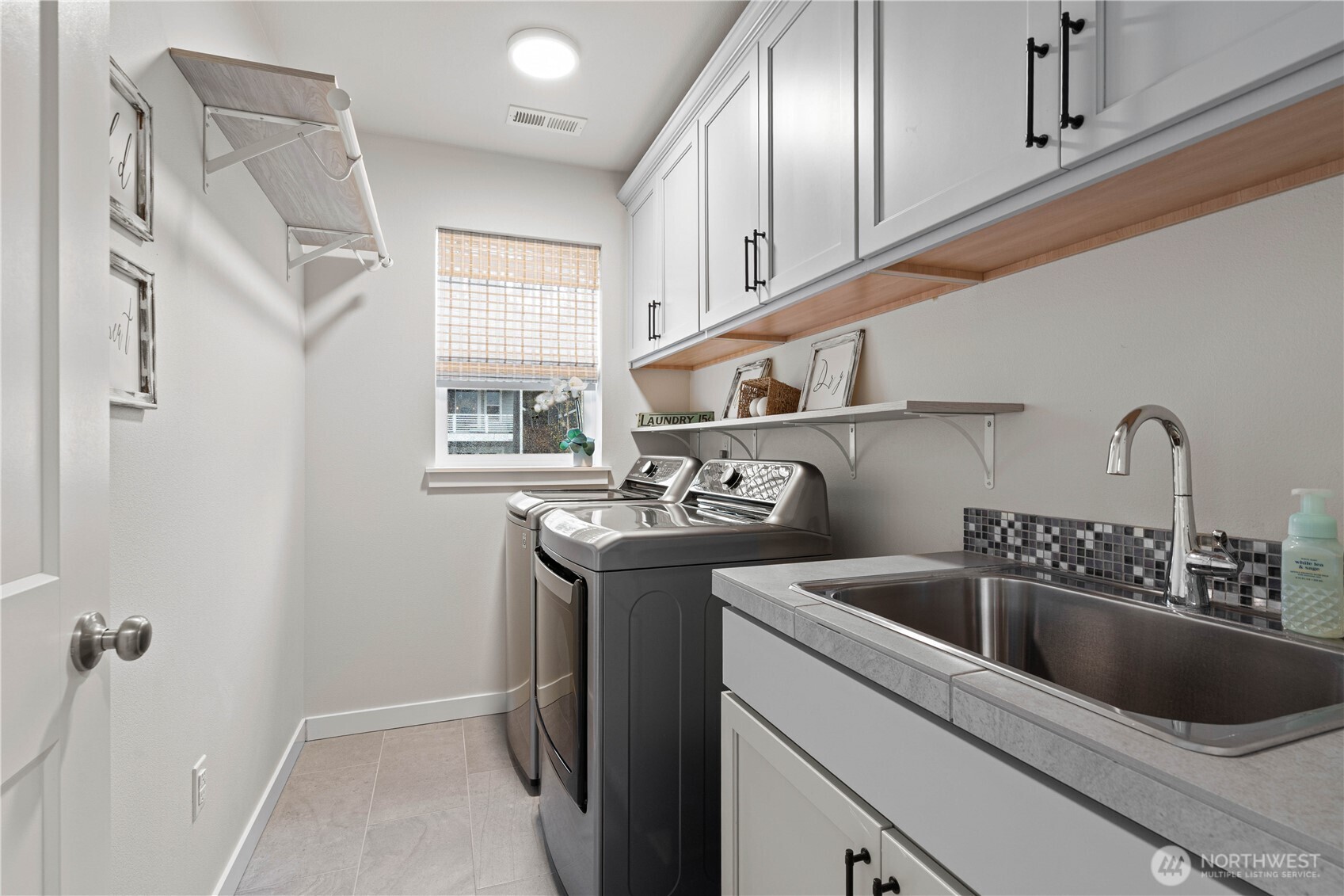 11361 Maple Tree Place SW