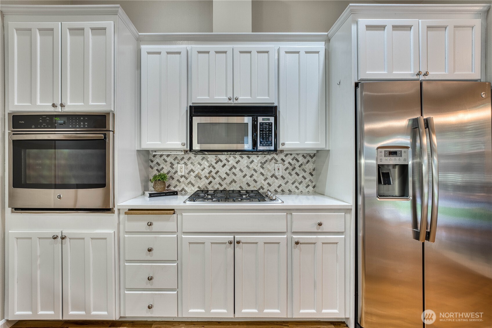 7061 SW Dunraven Lane