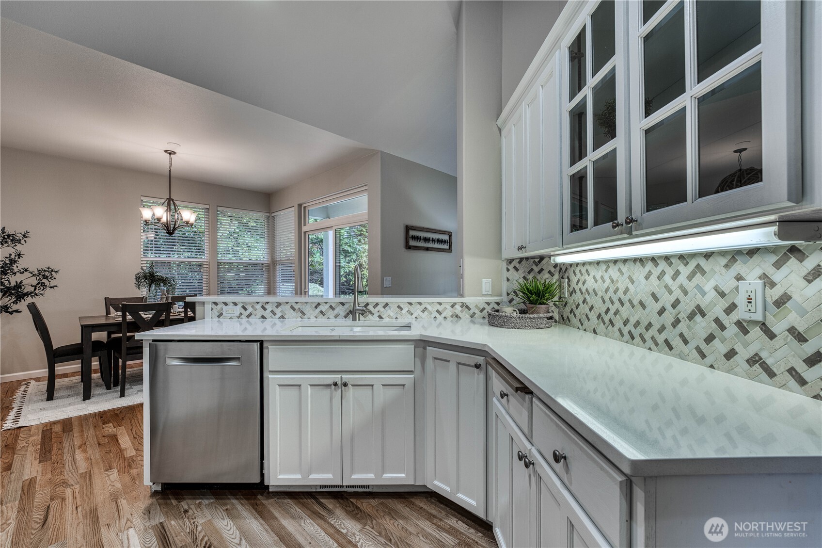 7061 SW Dunraven Lane