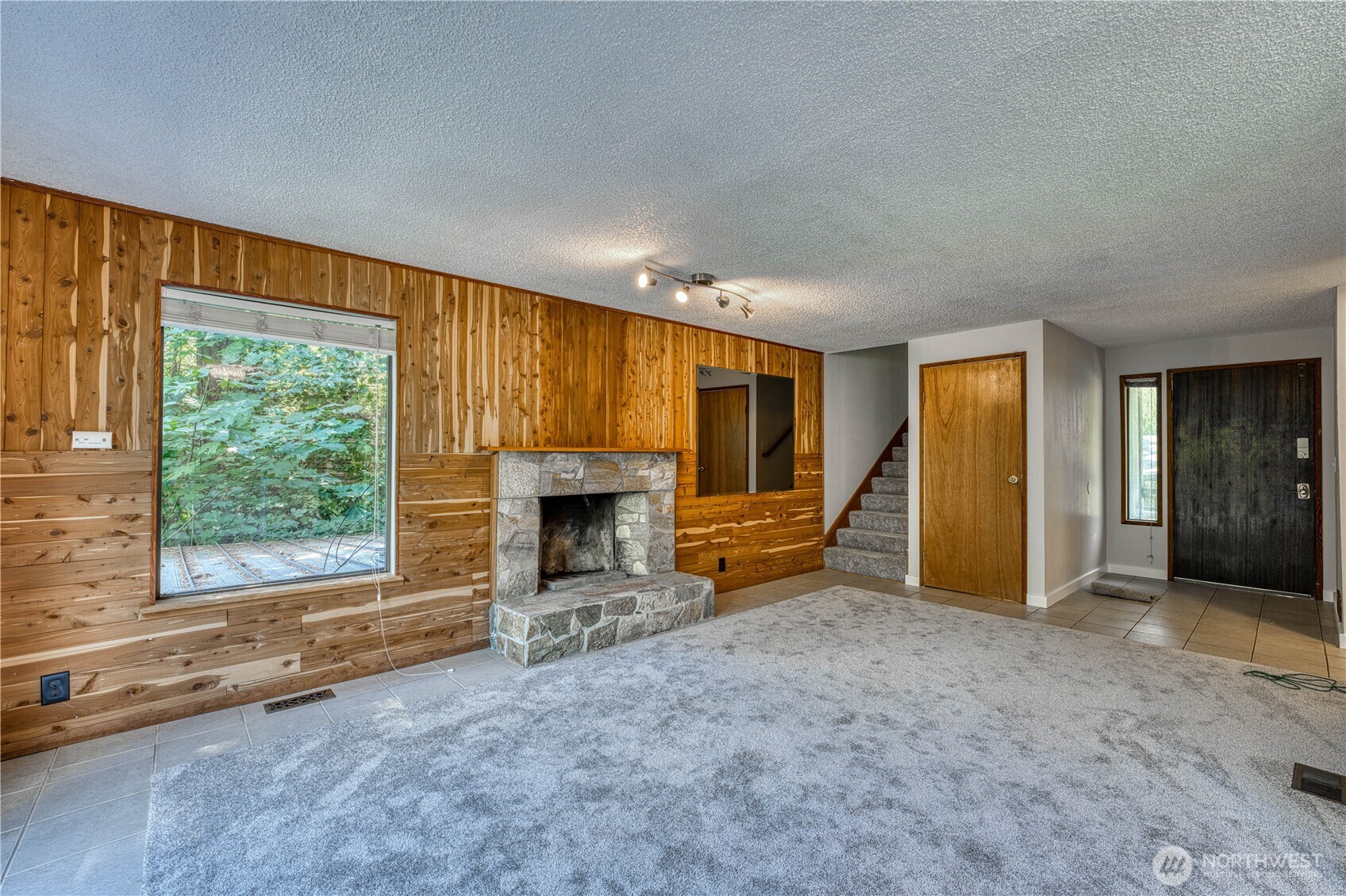 4111 Wollochet Drive NW