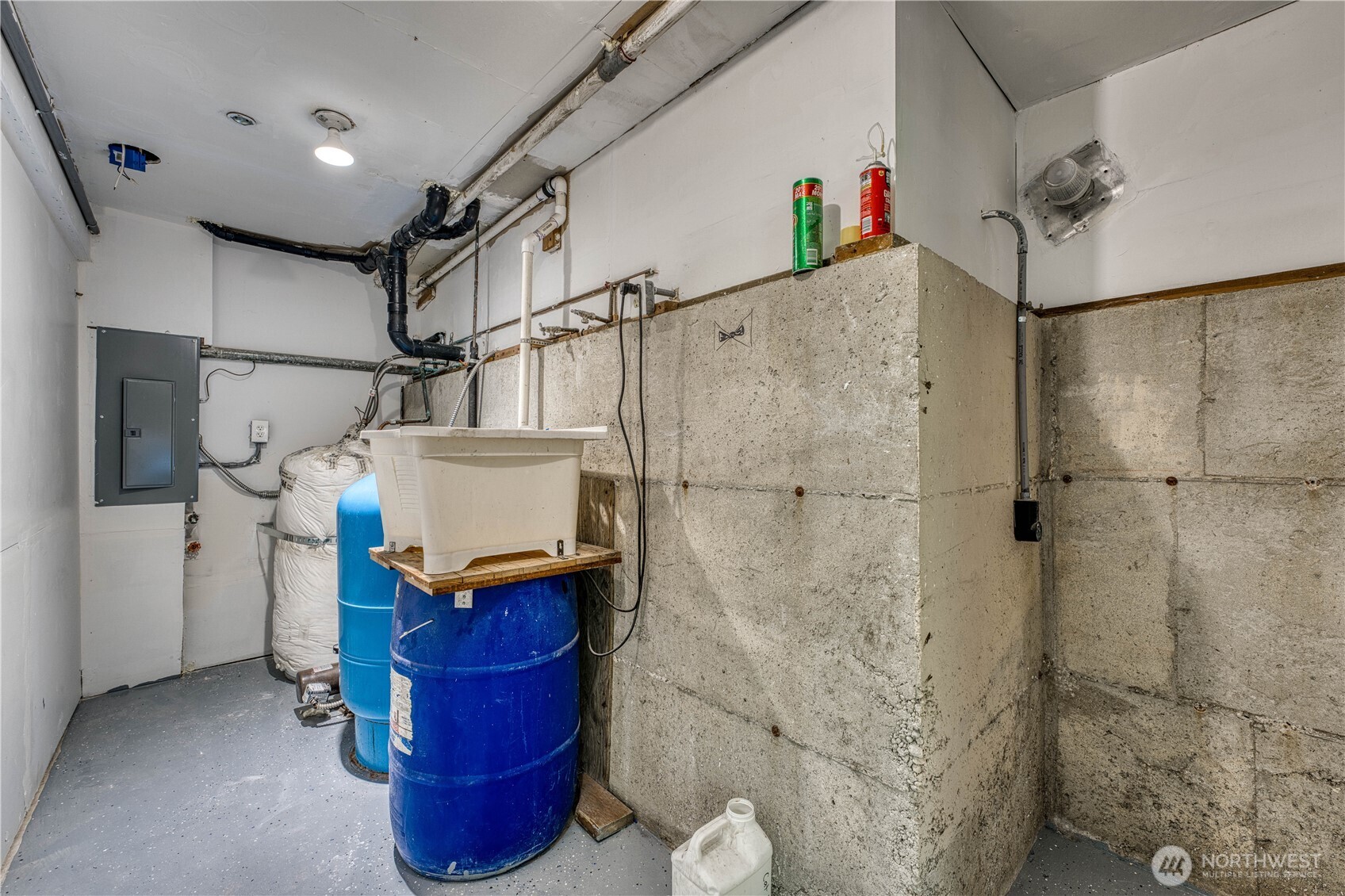 4111 Wollochet Drive NW