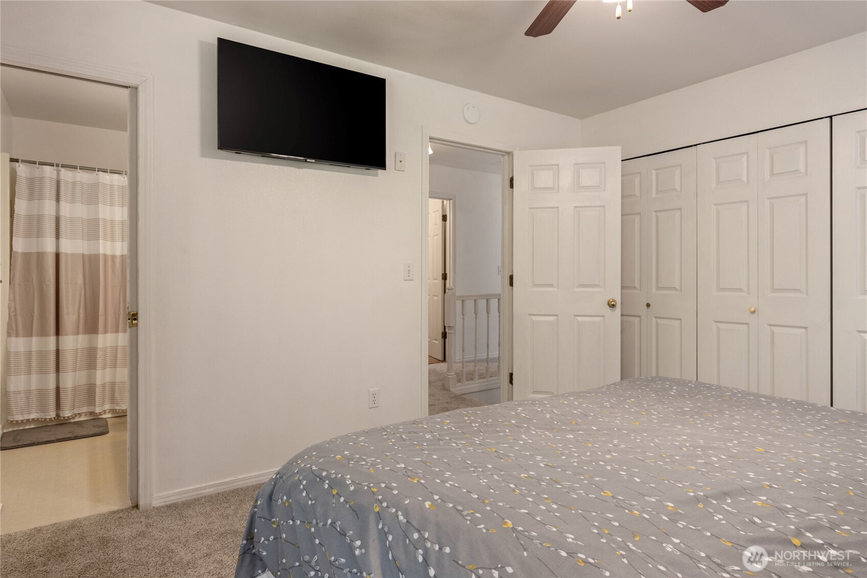 2275 Northlake Way NW