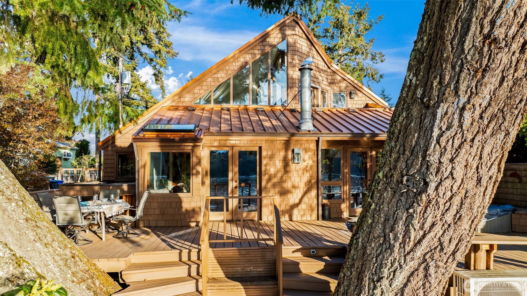 3048 Steamboat Island Road NW