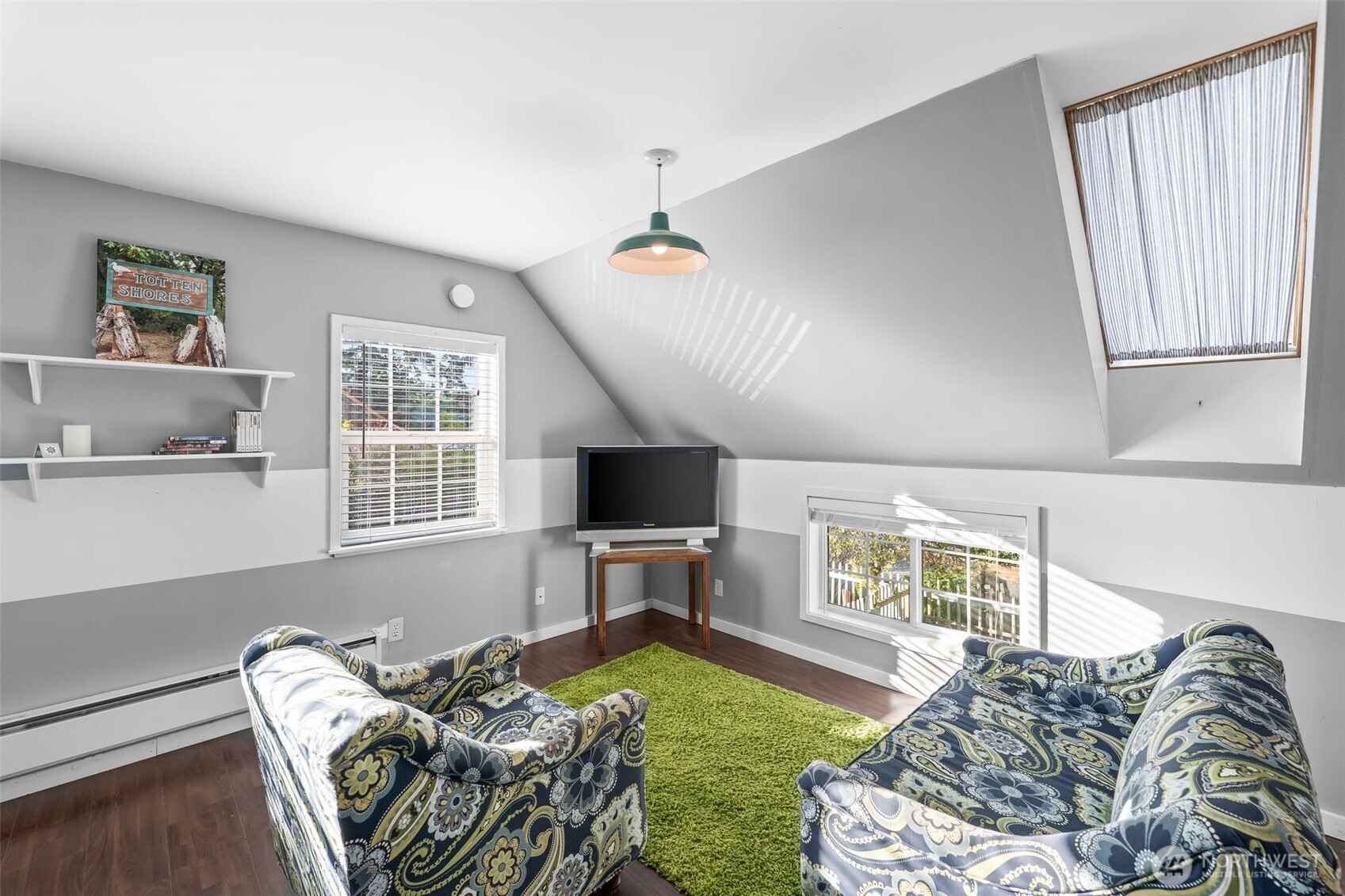 3048 Steamboat Island Road NW