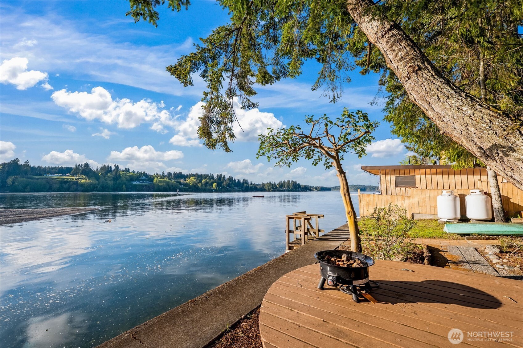 3048 Steamboat Island Road NW