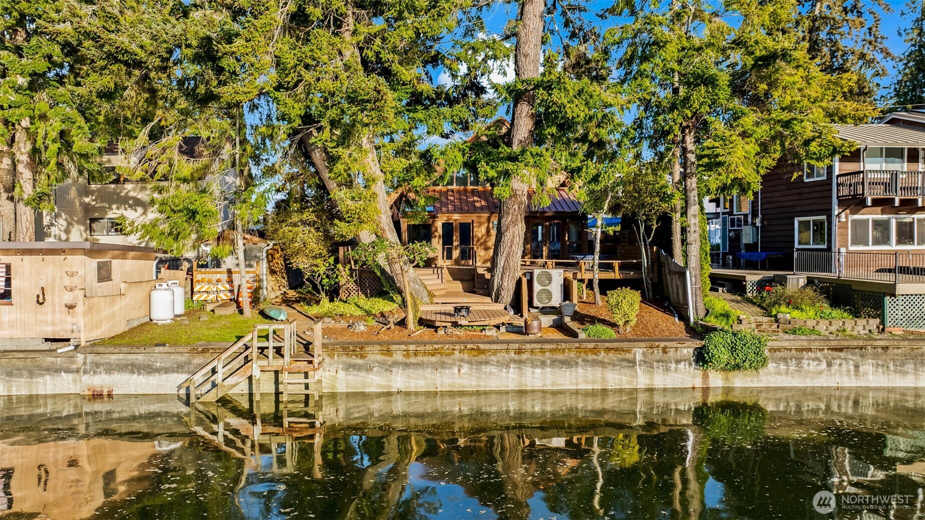 3048 Steamboat Island Road NW