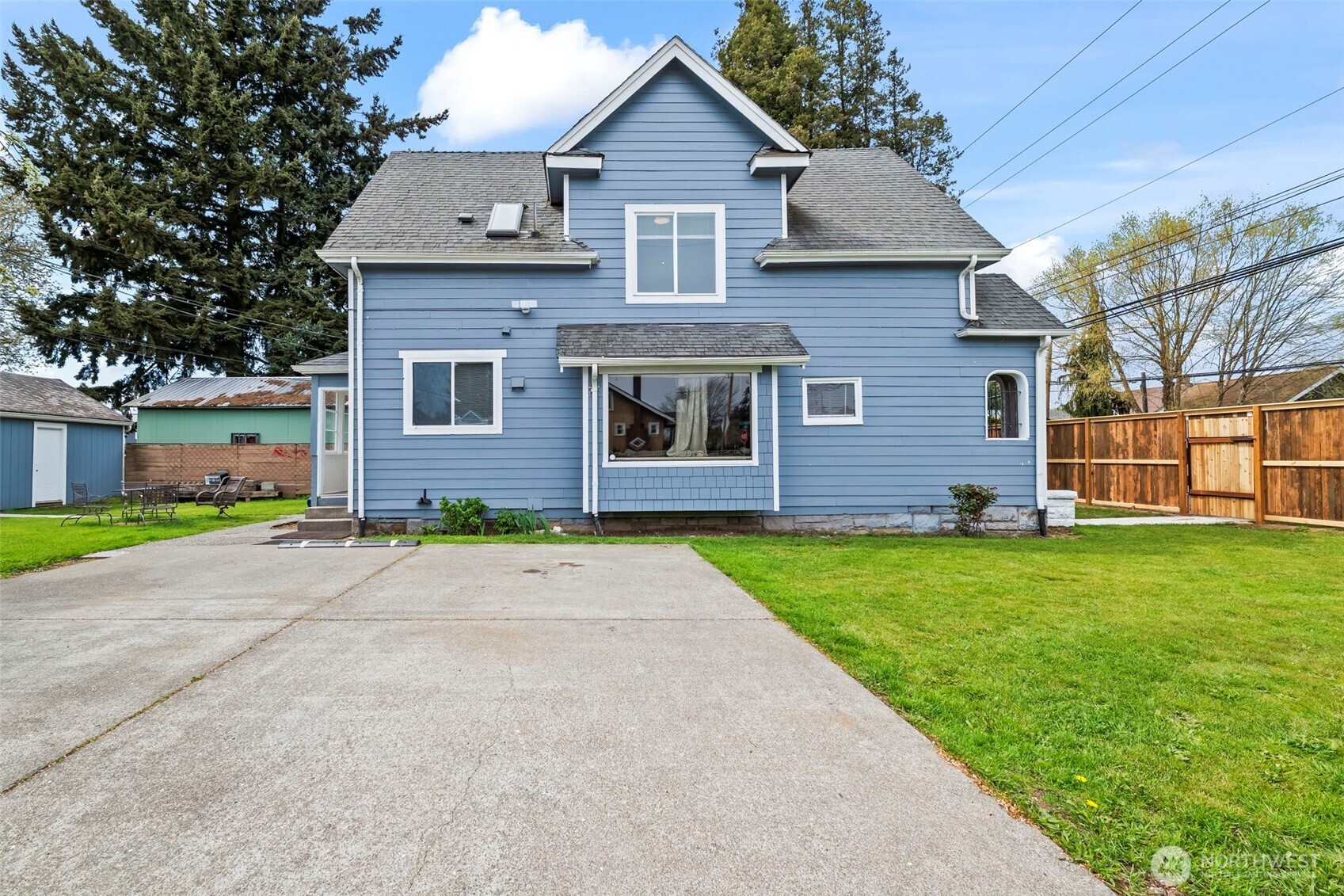 2204 S 12th Street