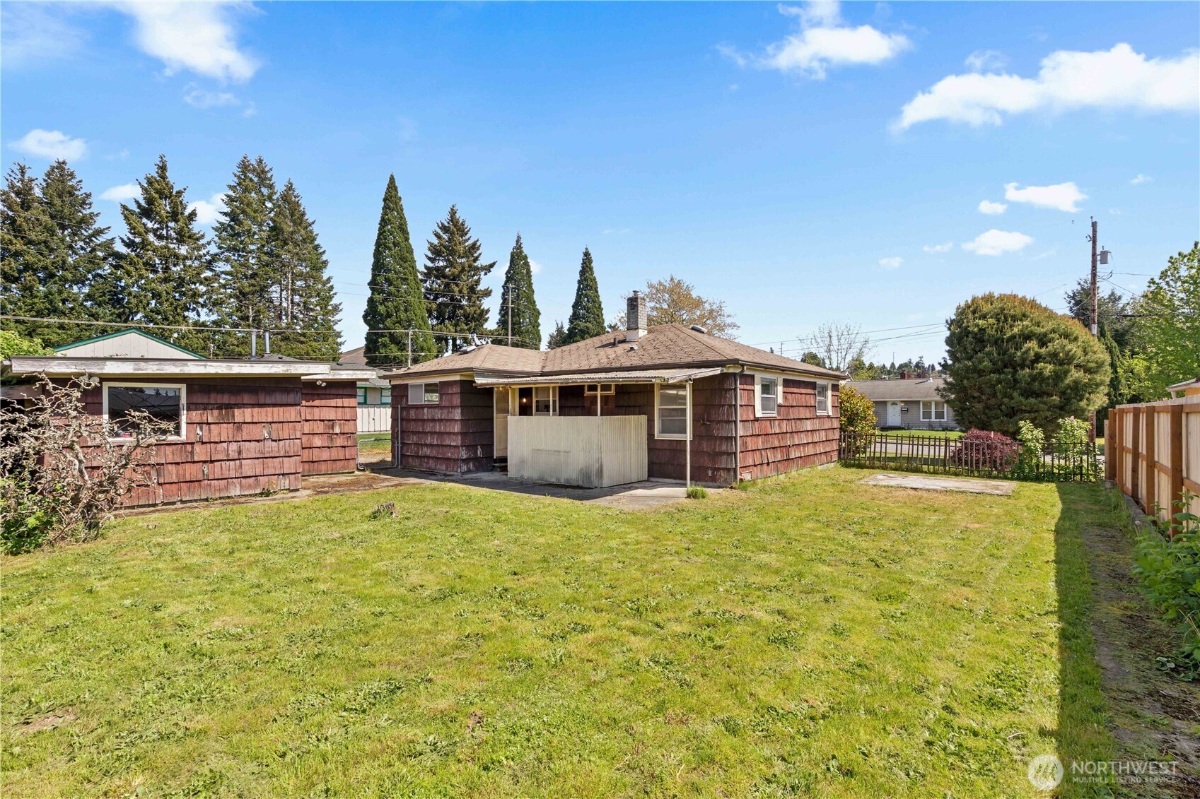 3331 Phillips Avenue