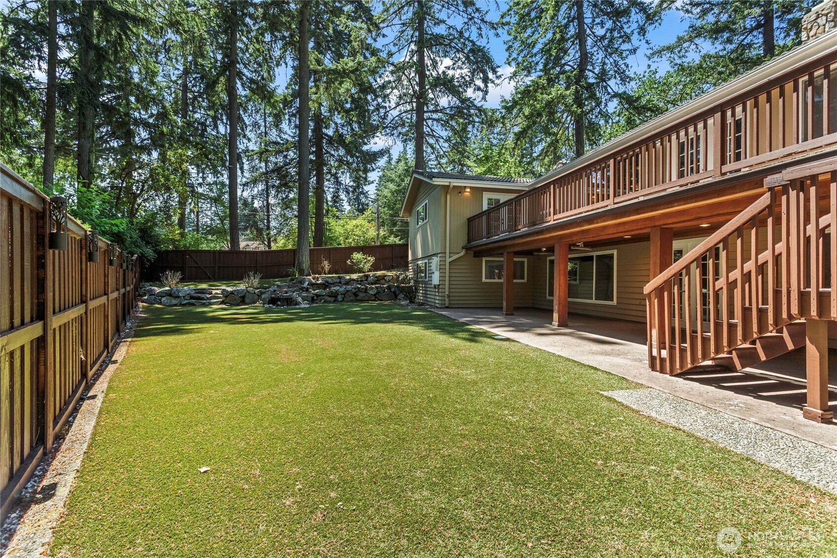 1 Beach Lane SW