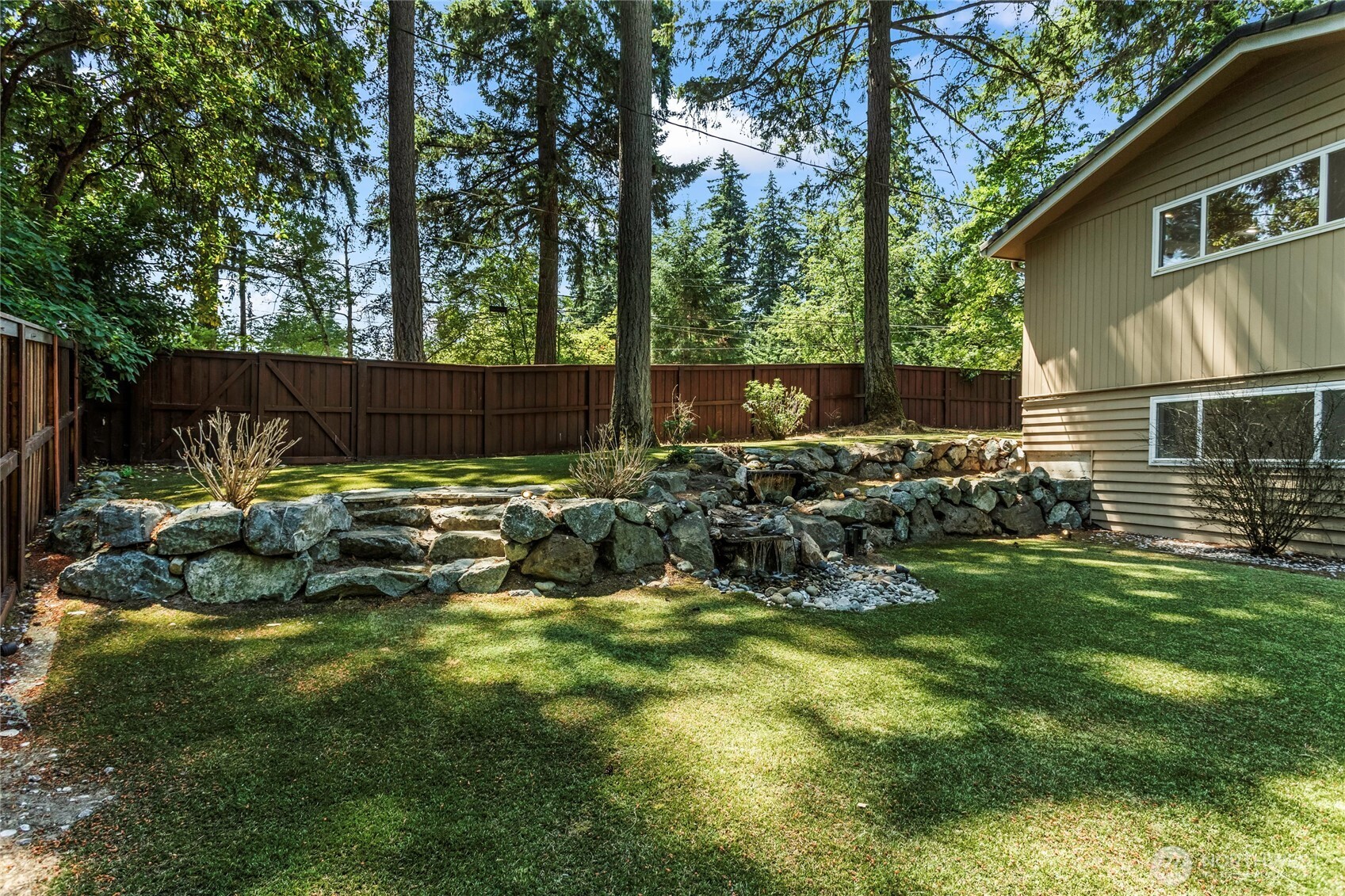 1 Beach Lane SW