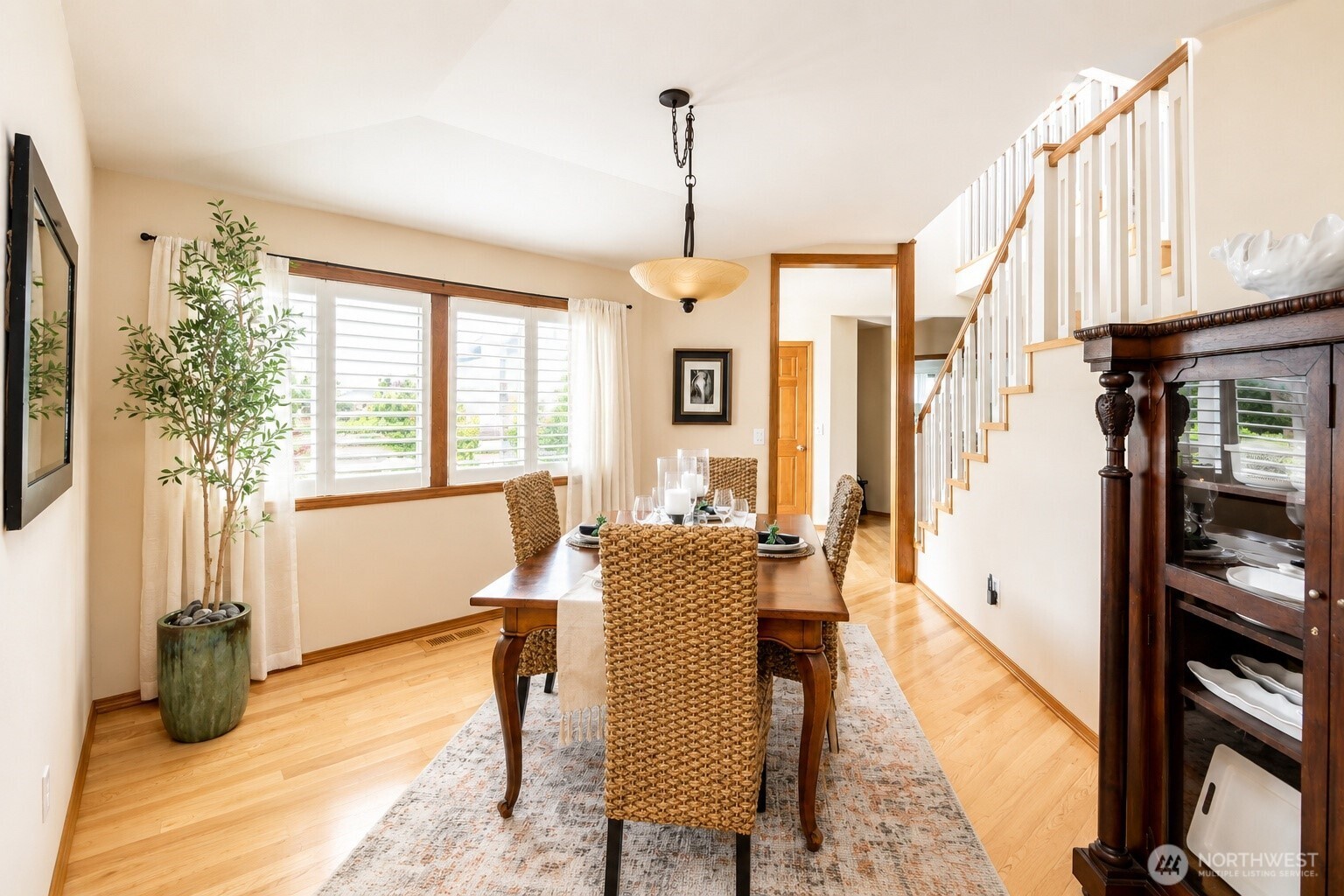 41 Leschi Drive