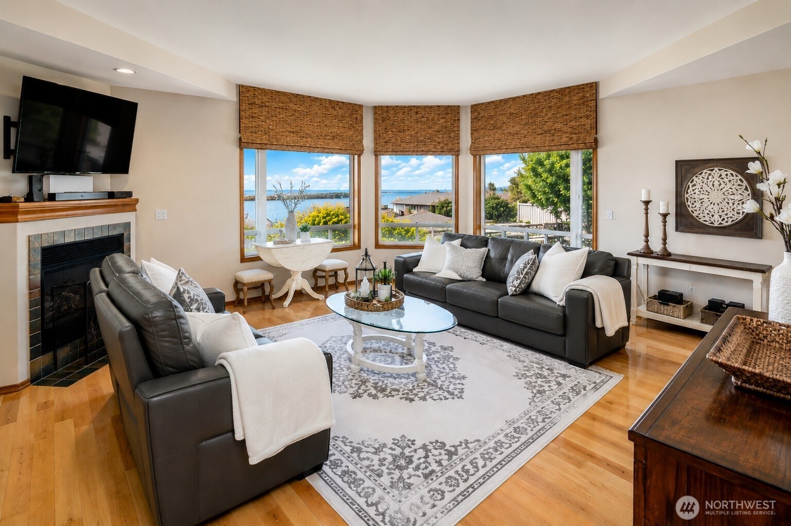 41 Leschi Drive