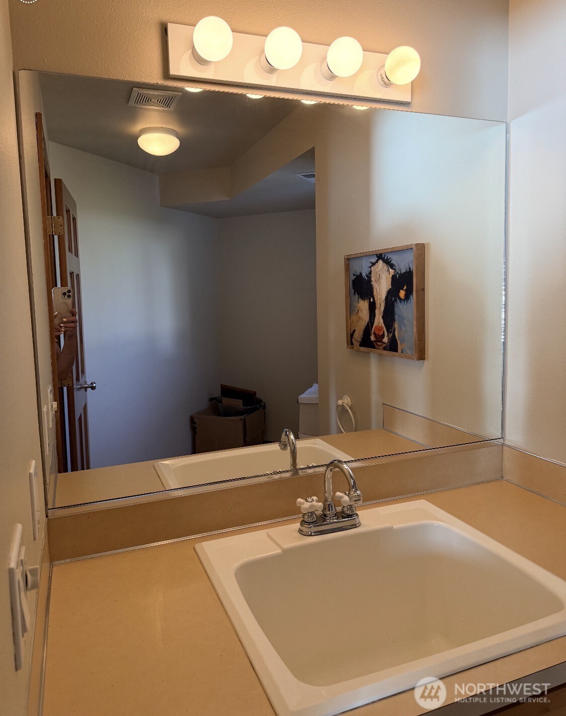 41 Leschi Drive
