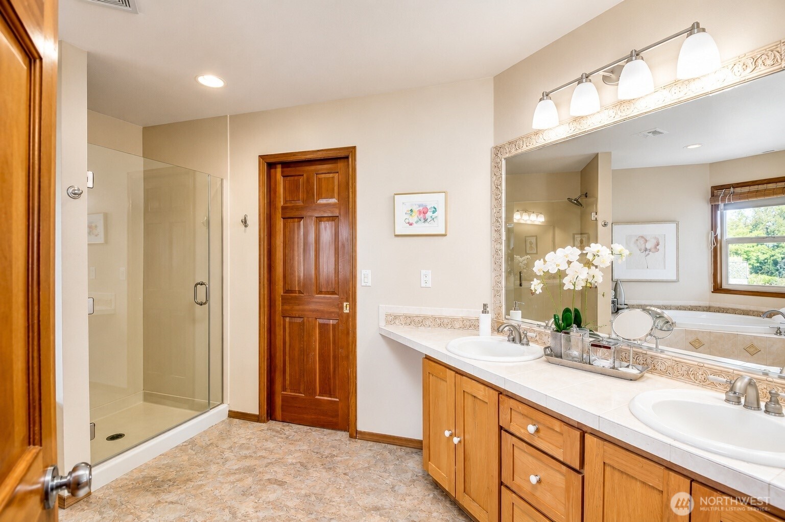 41 Leschi Drive