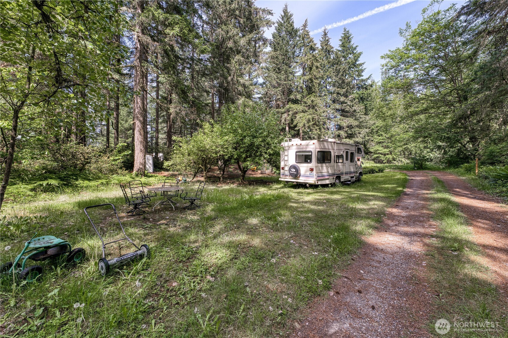 15873 Peacock Hill Road SE