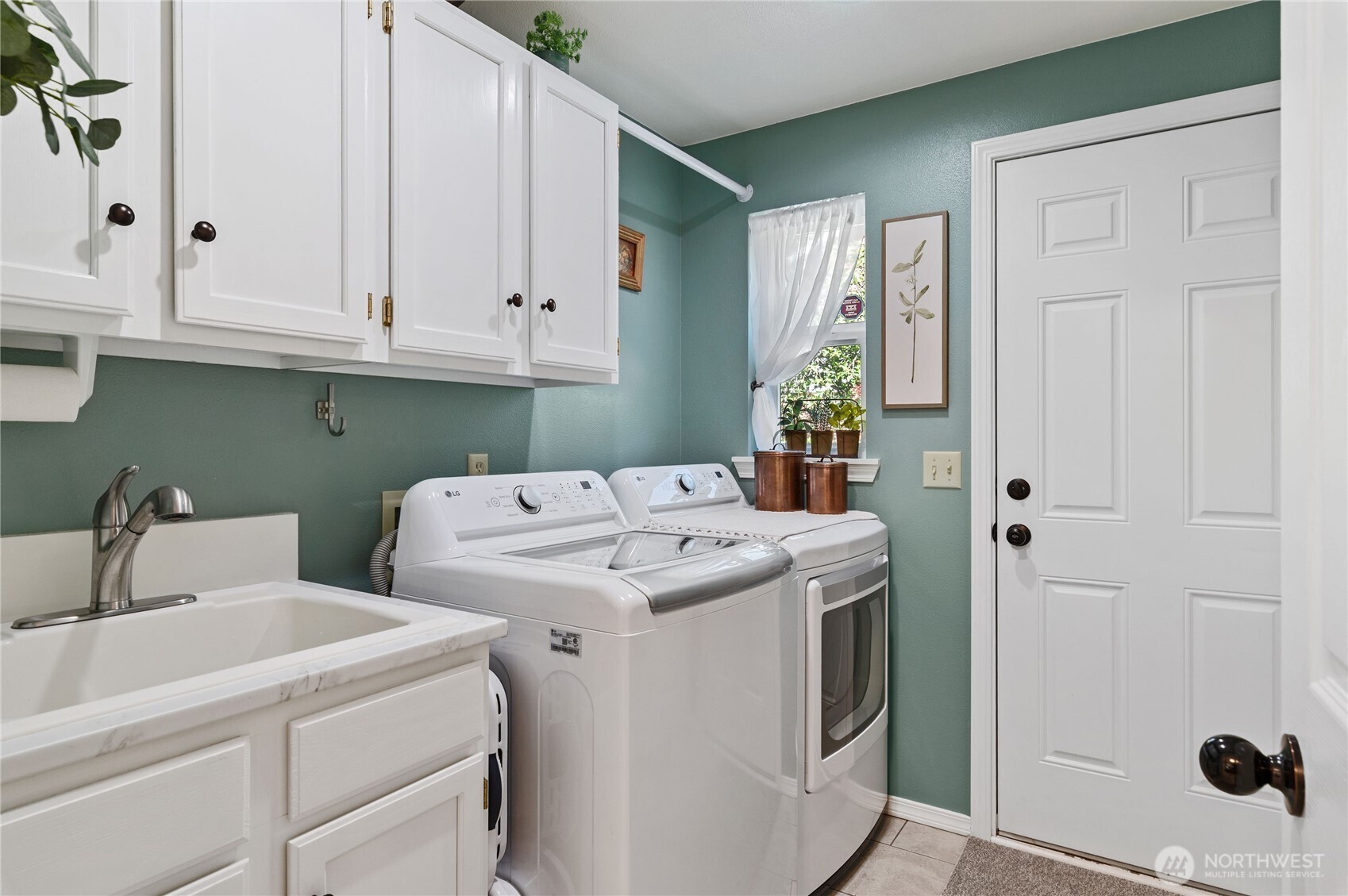 6300 SW Caboose Court