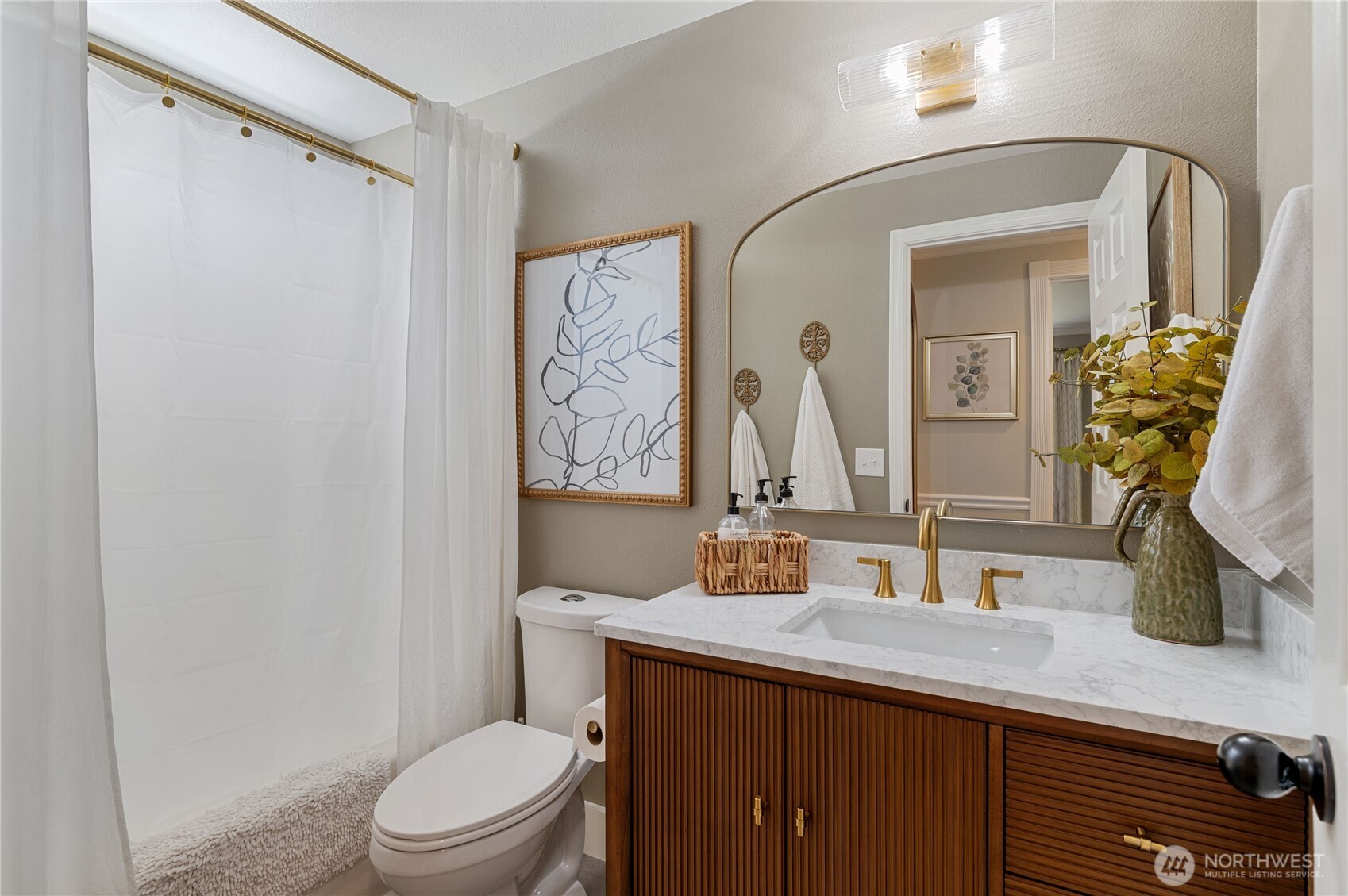 6300 SW Caboose Court