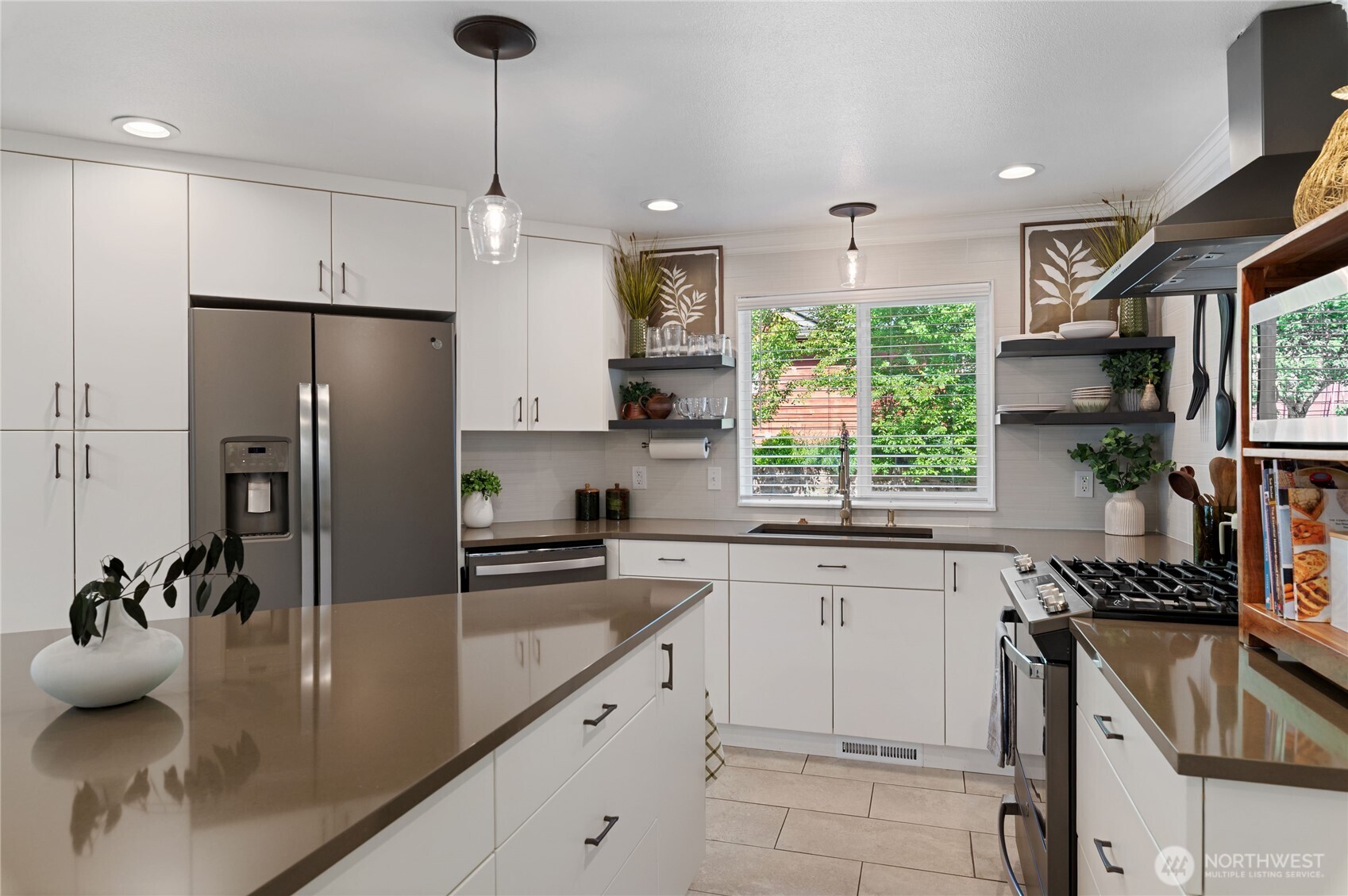 6300 SW Caboose Court