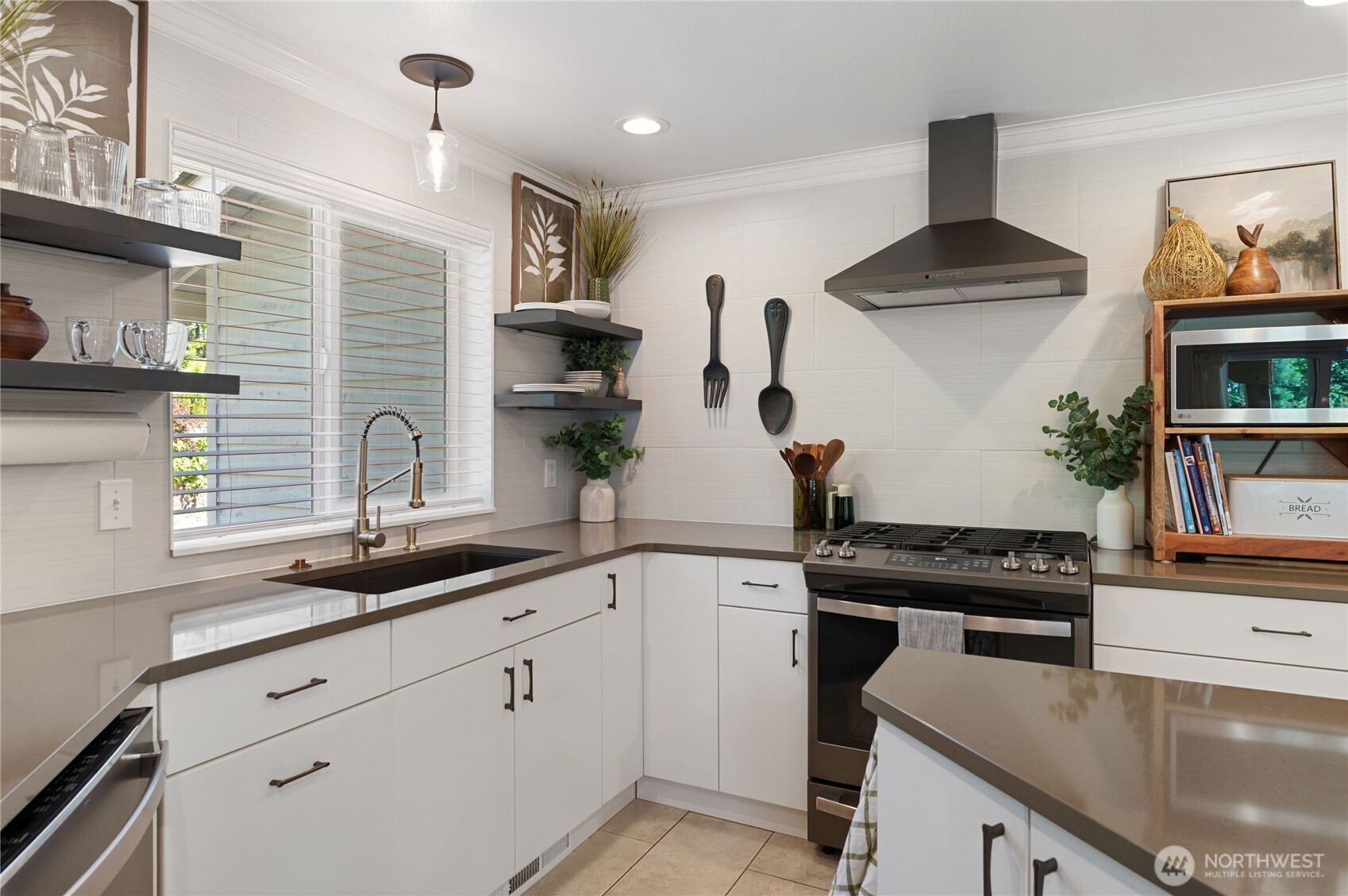 6300 SW Caboose Court