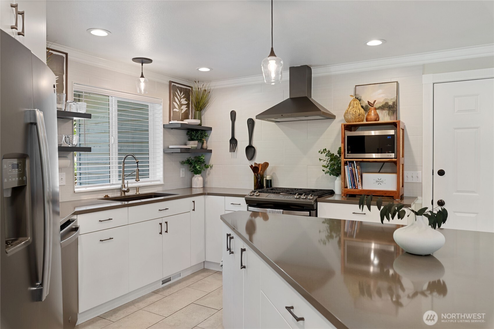 6300 SW Caboose Court