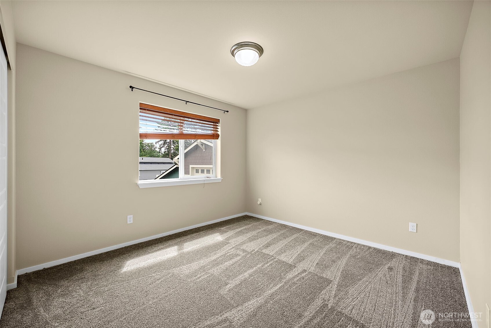 2906 293rd Street S