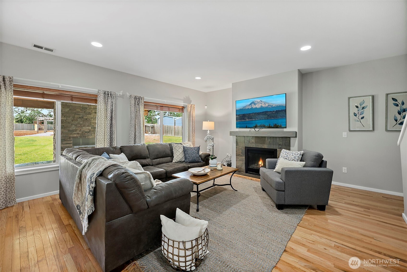 2906 293rd Street S